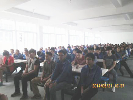 2014年6月19日，紀龍電器管理升級誓師大會召開