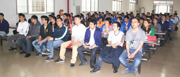 2012年3月1日，潔麗管理升級(jí)動(dòng)員大會(huì)召開(kāi)