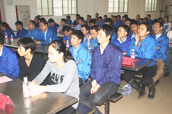 2012年3月1日，潔麗管理升級(jí)動(dòng)員大會(huì)召開(kāi)