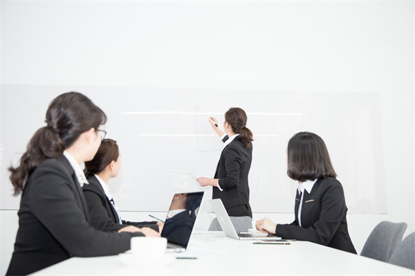 「精益生產(chǎn)咨詢」如何提高員工滿意度和生產(chǎn)力？