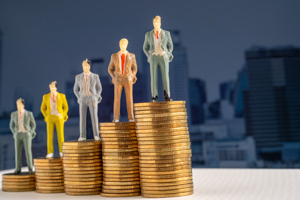 集團財務整合優(yōu)化：降低成本，提高資金使用效率