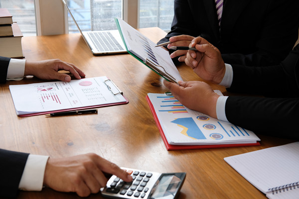 集團(tuán)財(cái)務(wù)管控：規(guī)范財(cái)務(wù)管理，降低財(cái)務(wù)風(fēng)險(xiǎn)！