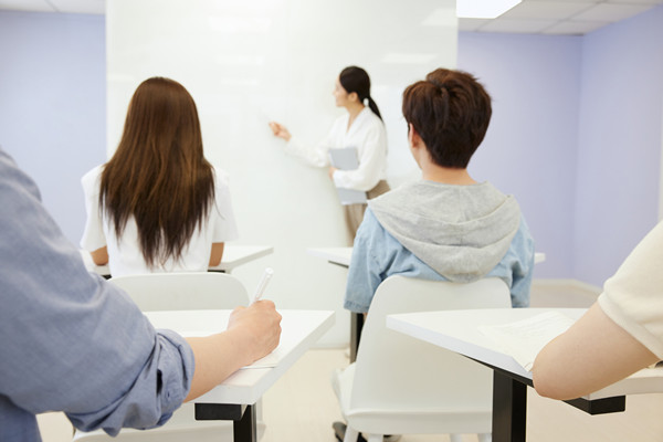 人才梯隊建設(shè)：培養(yǎng)儲備，確保企業(yè)持續(xù)發(fā)展