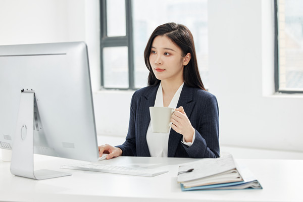 高管薪酬激勵(lì)：吸引和留住人才，推動(dòng)企業(yè)持續(xù)發(fā)展