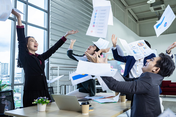 集團(tuán)管控中的組織結(jié)構(gòu)優(yōu)化：原則、方法與實踐