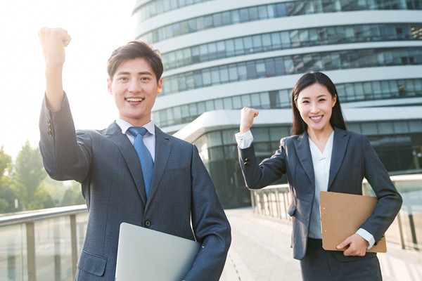 集團(tuán)管控：統(tǒng)一策略、優(yōu)化運(yùn)營、提升效率