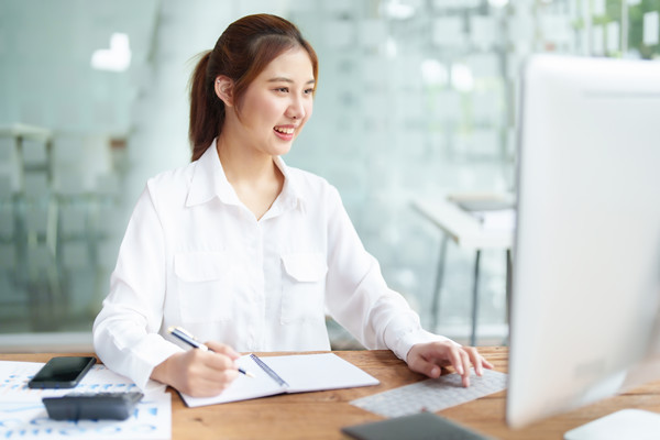 戰(zhàn)略評(píng)估：全面評(píng)估，提升企業(yè)運(yùn)營效益