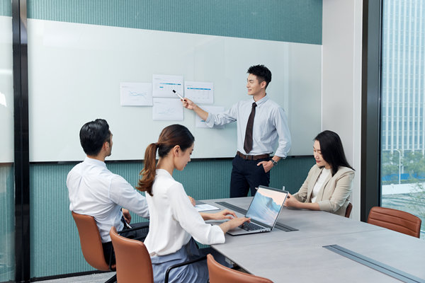 決策優(yōu)化：構(gòu)建科學(xué)、透明、快速響應(yīng)的組織決策體系