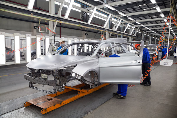 打破瓶頸，提升產(chǎn)能：精益生產(chǎn)在企業(yè)生產(chǎn)現(xiàn)場的應用