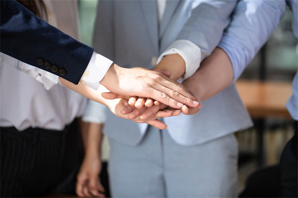 人才是企業(yè)的未來(lái)，人力資源管理成就卓越之路