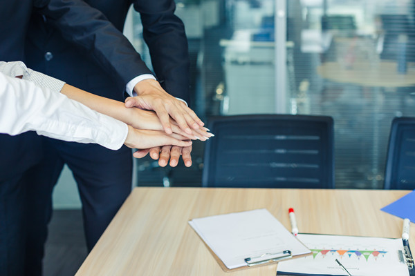 遠程團隊的績效管理：應對遠程挑戰(zhàn)，保持高效協(xié)作