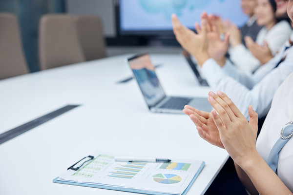 團(tuán)隊(duì)績(jī)效管理：強(qiáng)化團(tuán)隊(duì)協(xié)作，實(shí)現(xiàn)團(tuán)隊(duì)目標(biāo)