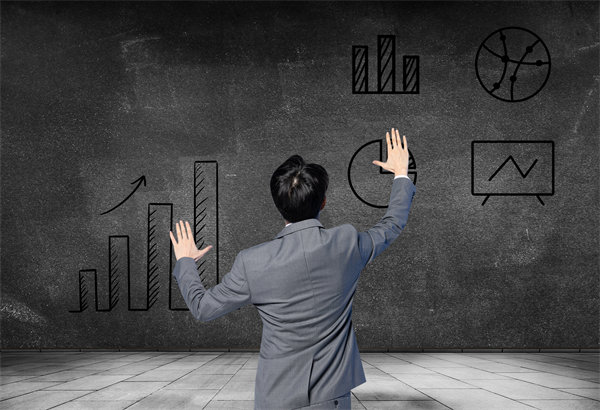 聚焦核心業(yè)務(wù)，優(yōu)化經(jīng)營計劃，推動企業(yè)高質(zhì)量發(fā)展