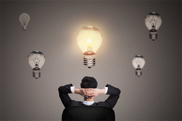 創(chuàng)新企業(yè)管理思維，激發(fā)員工潛能，推動(dòng)企業(yè)騰飛