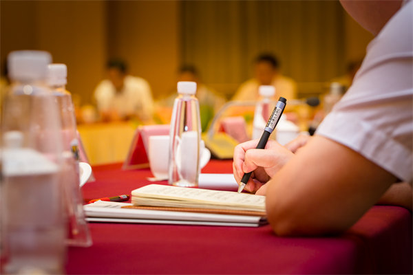 如何科學(xué)制定年度經(jīng)營(yíng)計(jì)劃以應(yīng)對(duì)市場(chǎng)不確定性？