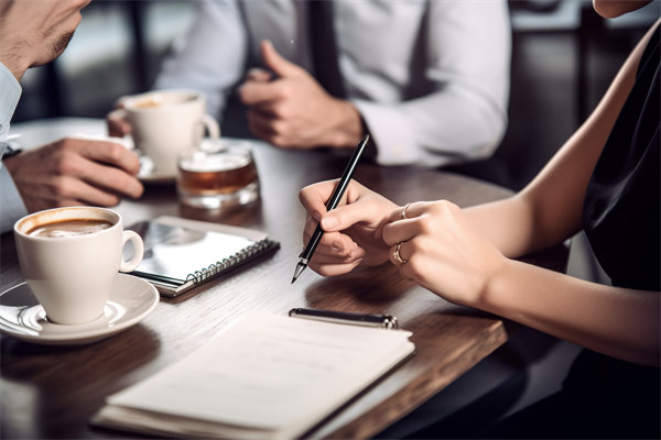 如何根據(jù)企業(yè)戰(zhàn)略調(diào)整組織架構(gòu)以支持未來發(fā)展？