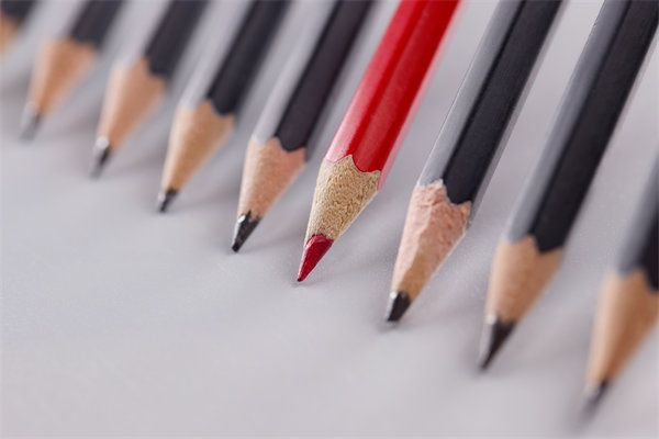 如何精準(zhǔn)定位市場，提升品牌差異化競爭力？