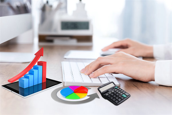 行業(yè)變革下，薪酬調(diào)整策略如何緊跟市場步伐？