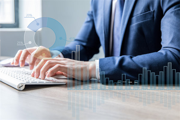 如何利用數據分析優(yōu)化年度經營決策，實現精準管理？