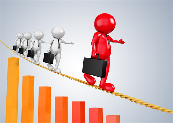 風(fēng)險管控能力差，人均銷量低，組織運(yùn)作效率低？