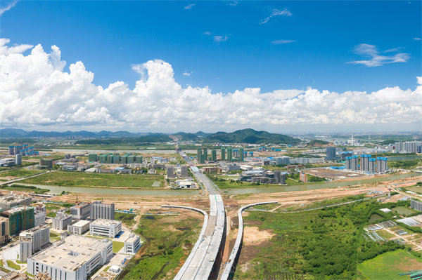 管理咨詢?nèi)绾沃χ猩狡髽I(yè)優(yōu)化組織結(jié)構(gòu)？