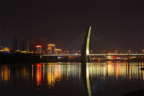 贛州企業(yè)面臨市場挑戰(zhàn)，管理咨詢有何應(yīng)對策略？