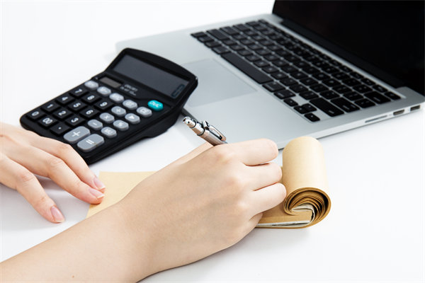 如何運(yùn)用數(shù)字化工具提升預(yù)算管理效率與透明度？