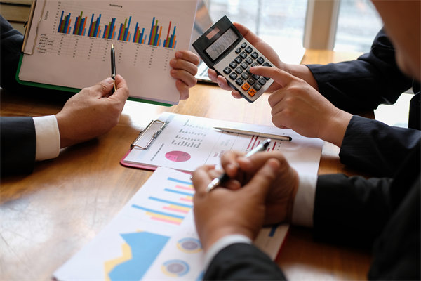 企業(yè)薪酬預算有限，如何合理分配以實現(xiàn)最大效益？