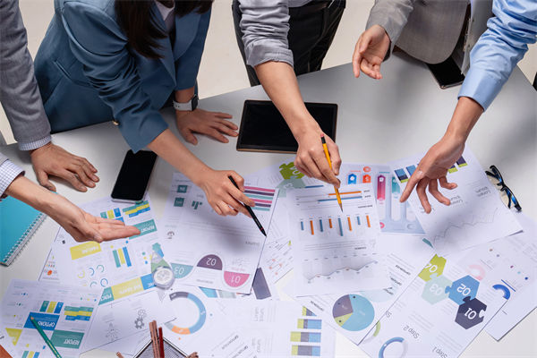 薪酬結(jié)構(gòu)如何設計，才能既吸引人才，又促進內(nèi)部公平？