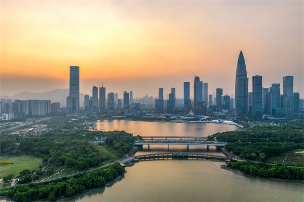 深圳集團管控咨詢公司如何助力企業(yè)實現(xiàn)高效集權(quán)與分權(quán)？