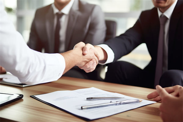 跨國企業(yè)如何管理文化差異以實現(xiàn)全球戰(zhàn)略協(xié)同？