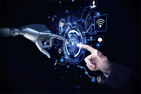 戰(zhàn)略管理與業(yè)務(wù)融合，推動企業(yè)轉(zhuǎn)型升級與創(chuàng)新發(fā)展