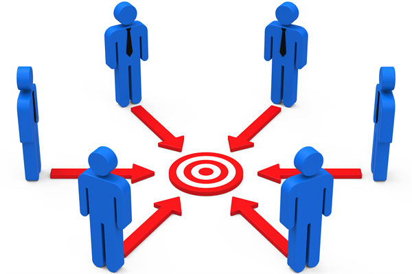 資源分配時，組織規(guī)劃如何平衡各部門需求與整體目標(biāo)？