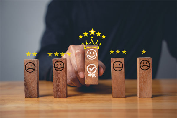 多元化團(tuán)隊(duì)管理中，如何促進(jìn)員工之間的協(xié)作與融合？