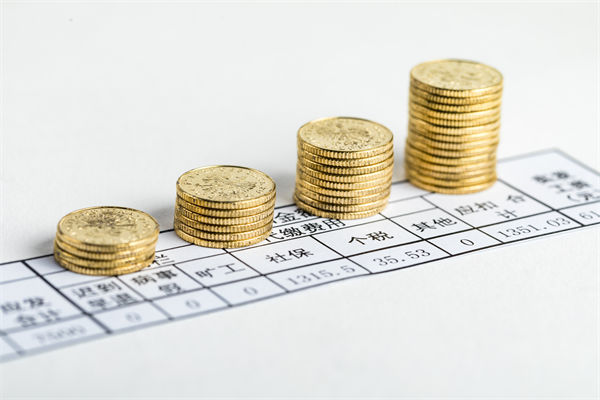 薪酬結構復雜，如何簡化以提高管理效率與激勵性？