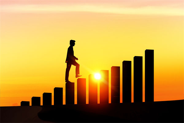 如何通過(guò)人力資源管理提升企業(yè)核心競(jìng)爭(zhēng)力？