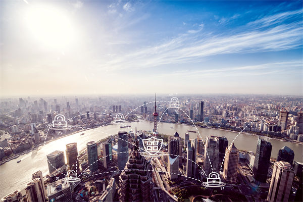 供應(yīng)鏈管理中，如何確保供應(yīng)鏈透明度與安全性？