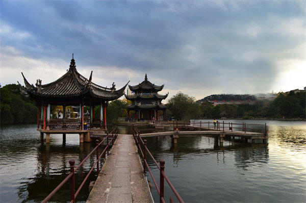 臺州年度經(jīng)營計劃咨詢公司如何規(guī)劃企業(yè)全年發(fā)展藍圖？