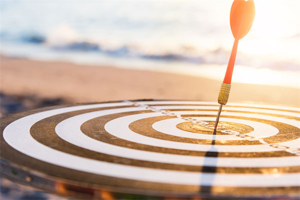 面對復雜市場環(huán)境，管理咨詢?nèi)绾屋o助精準定位市場？