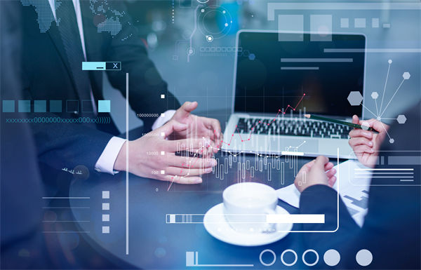 品牌戰(zhàn)略管理中，如何有效應(yīng)對(duì)市場變化與消費(fèi)者需求？