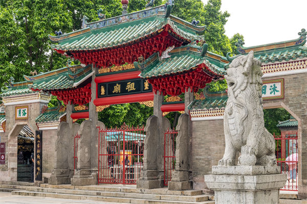 佛山薪酬咨詢公司如何助力企業(yè)平衡薪酬與績效？