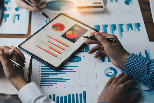 面對(duì)多元化業(yè)務(wù)，集團(tuán)如何精準(zhǔn)制定管控體系與策略？