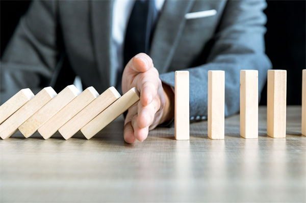 怎樣評估，年度經(jīng)營計劃的實(shí)施效果與預(yù)期是否一致？