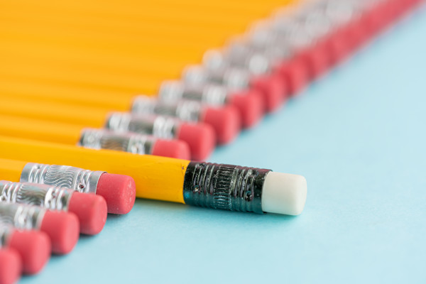 如何通過(guò)創(chuàng)新策略提升品牌影響力和市場(chǎng)占有率？