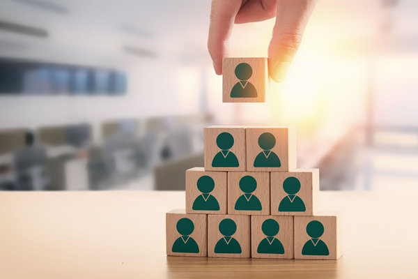 內(nèi)部人才儲(chǔ)備不足，關(guān)鍵崗位青黃不接，人力資源如何應(yīng)對(duì)？