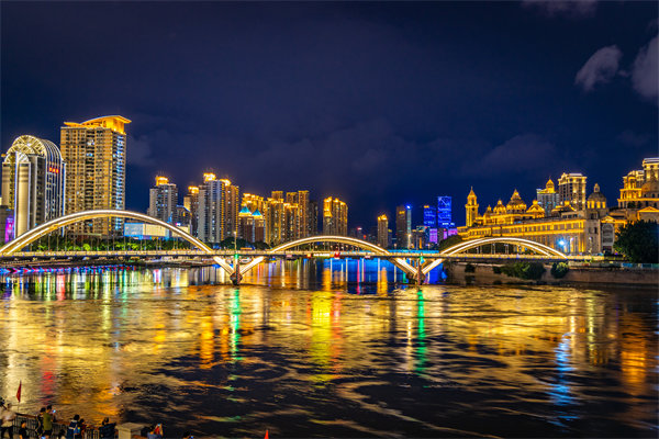 企業(yè)如何借助福州咨詢公司提升員工績(jī)效與團(tuán)隊(duì)效能？