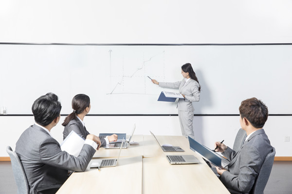 傳統(tǒng)績效評估漏洞百出，績效咨詢如何重塑公正流程？