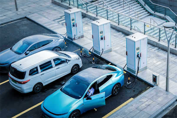 市場競爭激烈如戰(zhàn)場，年度經(jīng)營計(jì)劃助你搶占制勝高地