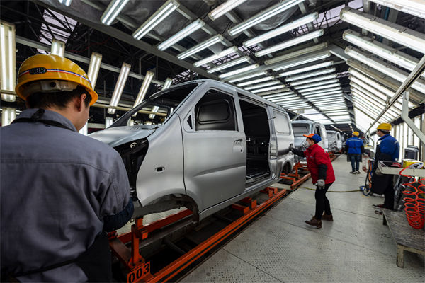 同行都在靠精益生產(chǎn)盈利，您的企業(yè)為何還在原地踏步？