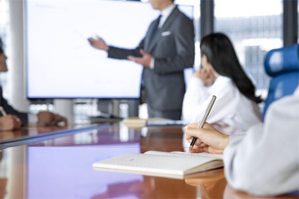 新老員工文化沖突不斷，企業(yè)文化怎樣實(shí)現(xiàn)融合傳承？